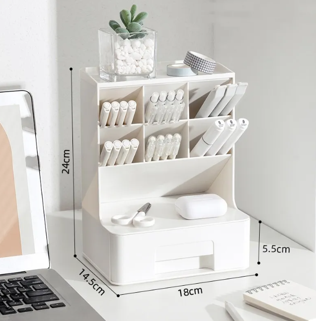 Minimalistischer Schreibtisch-Organizer mit Schubladen