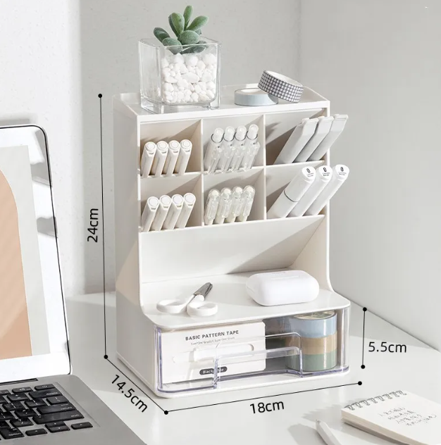 Minimalistischer Schreibtisch-Organizer mit Schubladen